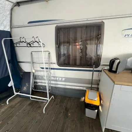 Campsite Highway To Hel L10